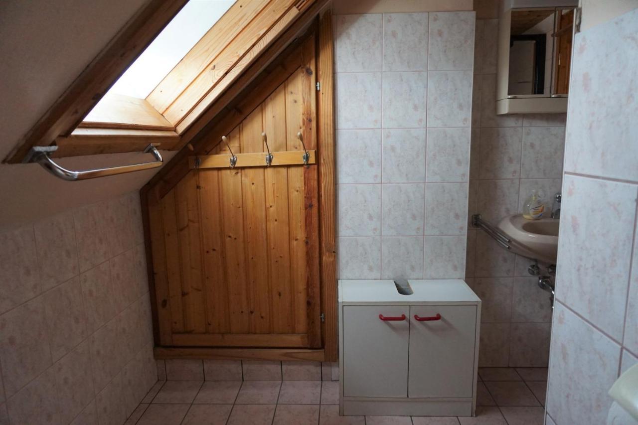 Grosses Ferienhaus Plattensee Balaton - Nyaralo Haz 6 Szobaval, 5 Fuerdoszobaval, 3000 Nm Lägenhet Szolad Exteriör bild